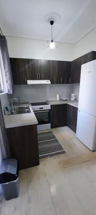 Comfort Apartment In The City Calamata Exterior foto