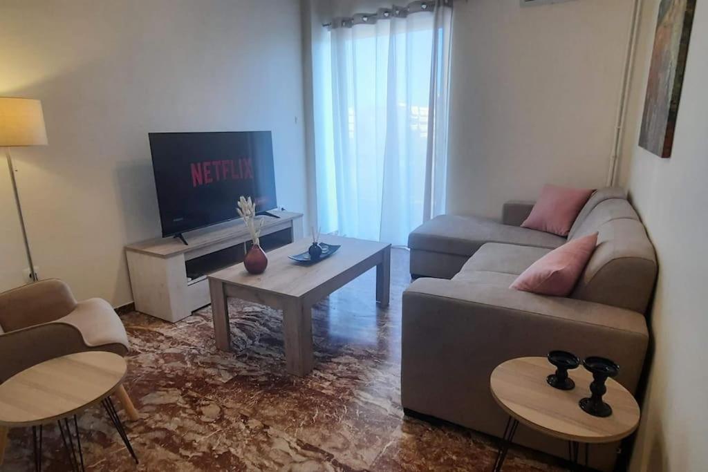 Comfort Apartment In The City Calamata Exterior foto